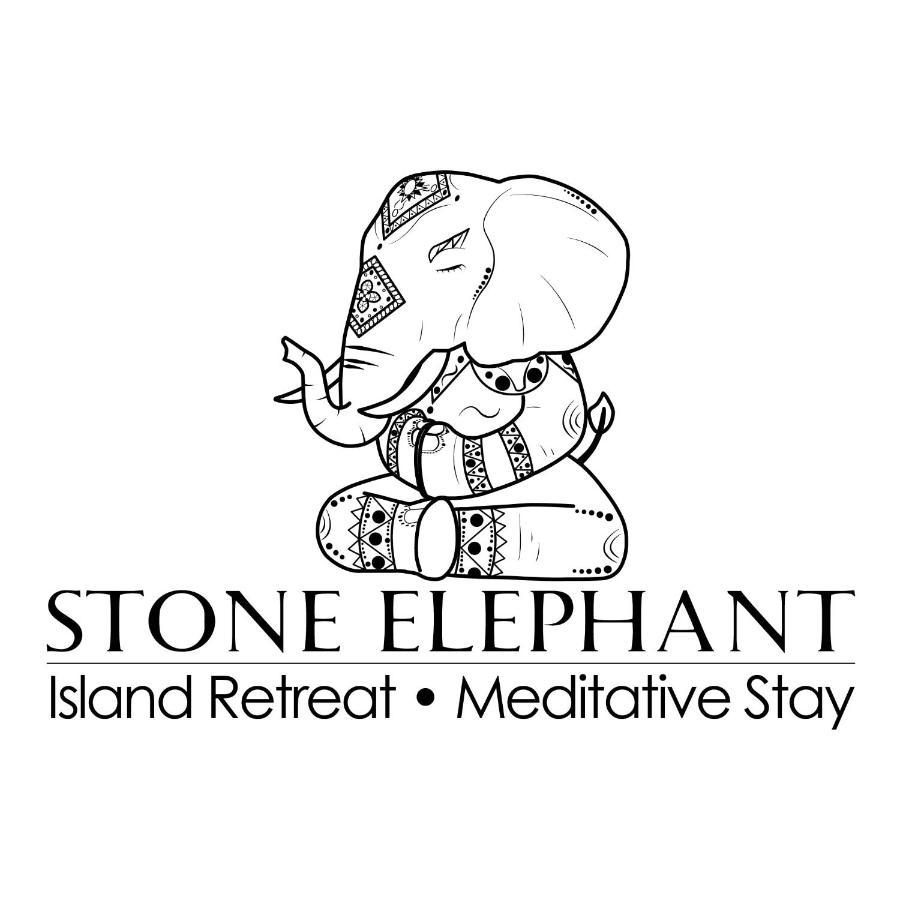 The Stone Elephant Meditative Stay 'In Town And Quiet' With Kitchen 南圣胡安 外观 照片